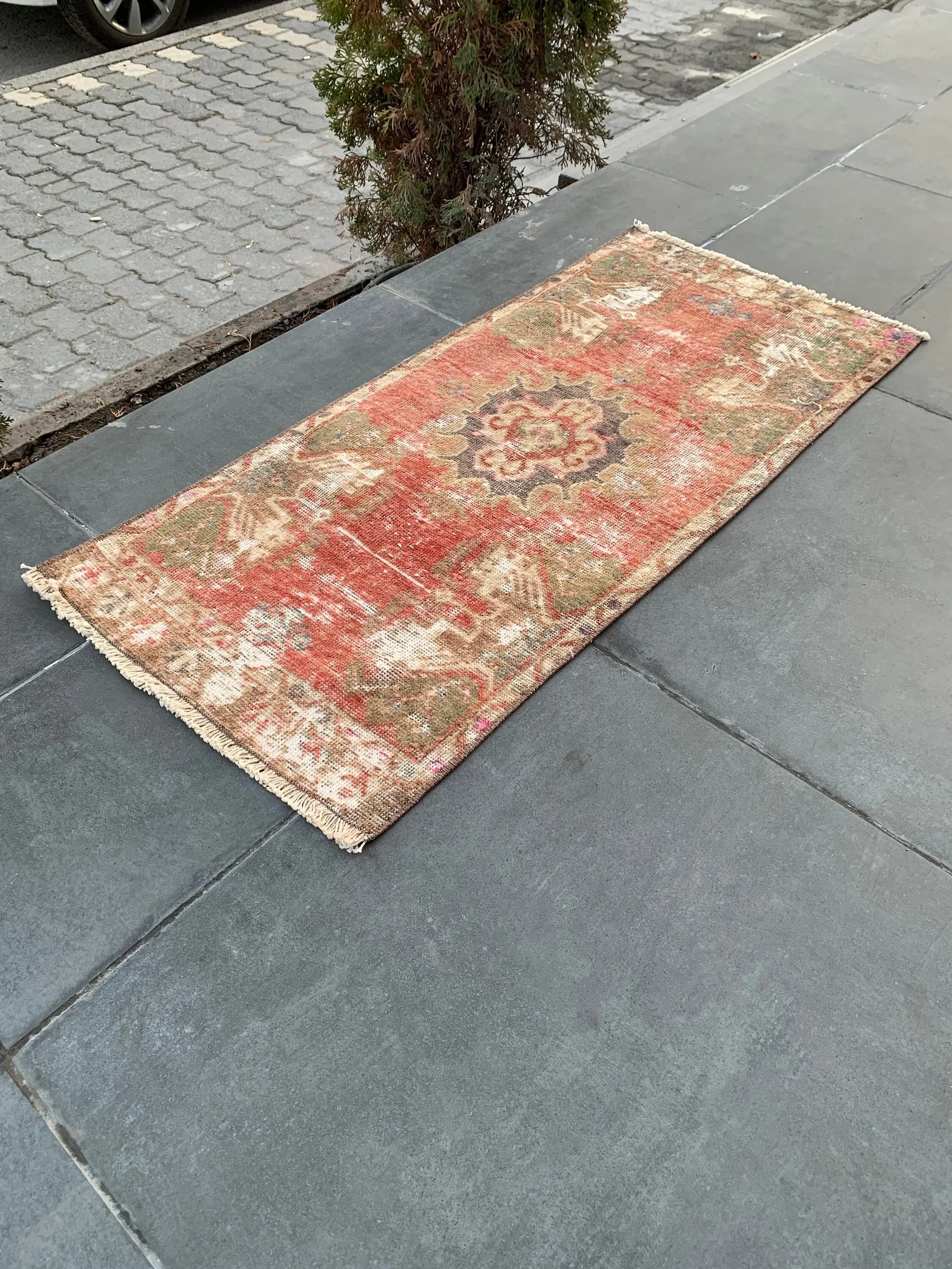 1.6x3.6 ft Turkish Rug, Red Floral Vintage Rug Wool - 1