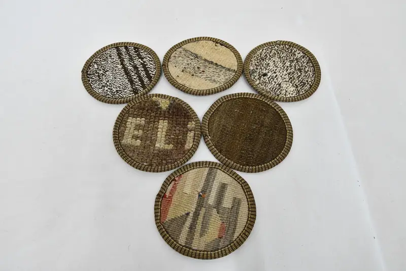 Posavasos redondos bohemios, posavasos de alfombras marrones y beige