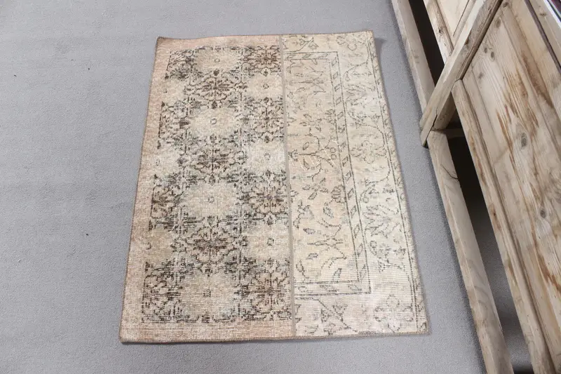 2.5x3.4 ft Rug, Small Vintage Rug, Brown Oushak Ikat Rug - 1