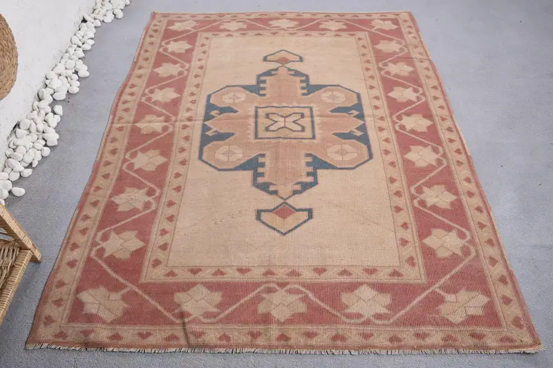 Alfombra hecha a mano con borde rosa beige de 0,4x5,2 pies, decoración única