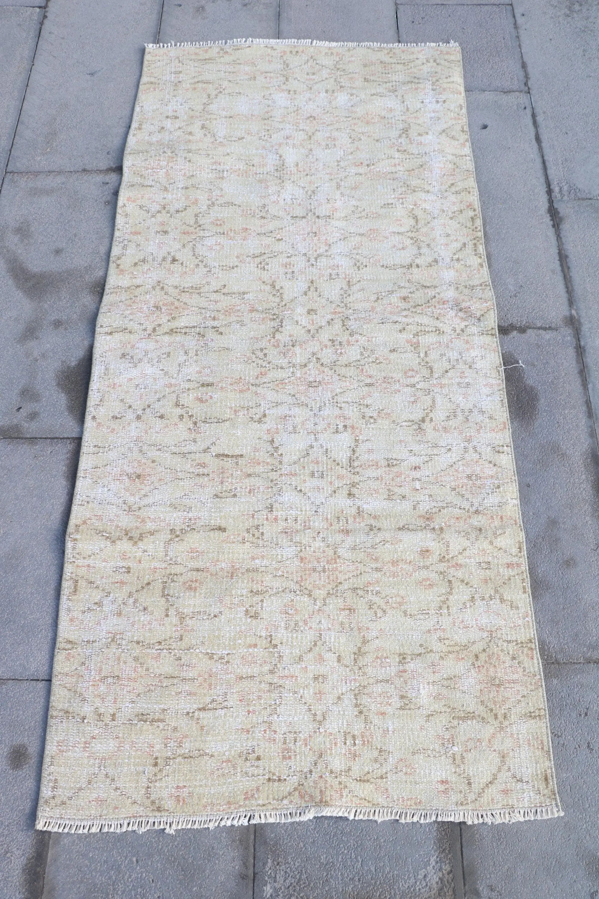2.5x5.7 ft Vintage Rug, Turkish Rug, White Ombré Wool Rug - 1