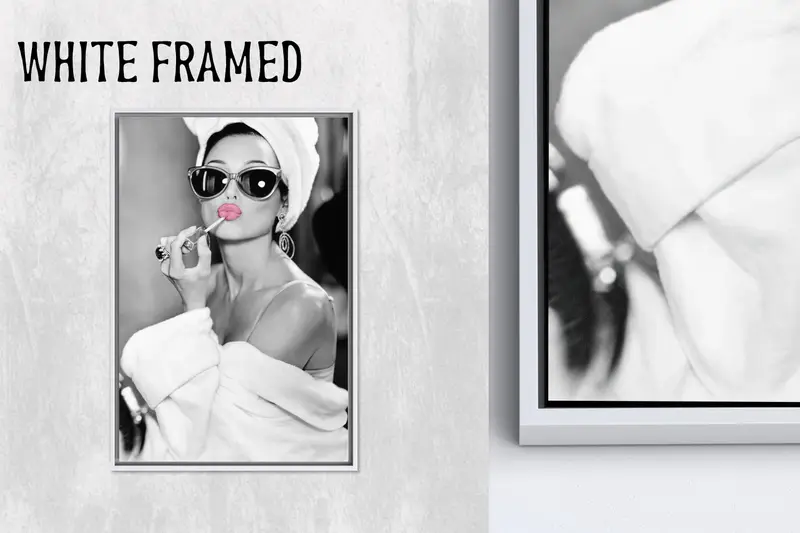 Audrey Hepburn Pembe Dudaklar Kanvas Tablo: İkonik Moda Sanatsal Reprodüksiyon