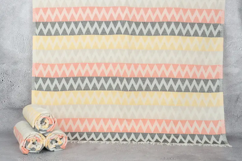 Custom Gifts, 70x40 Cotton Zigzag Design Towel, Soft towel, Organic Turkish towel, Hammam Towel USA, Handmade Gift, Sand-Resistant Peshtemal - 1