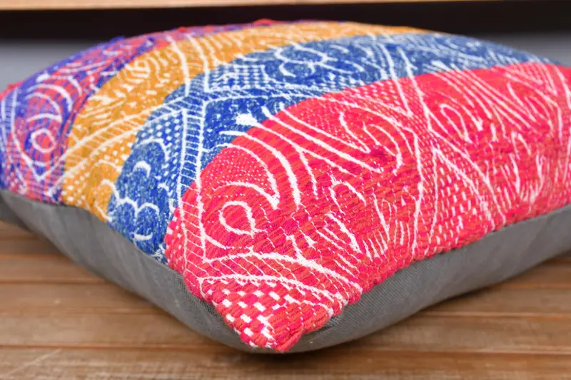 Pillow, Interior Designer Pillow, Home Decor Pillow, Personalized Gift Pillow Pillow, 20x20 Red Pillow Case, Vintage Pillow - 3