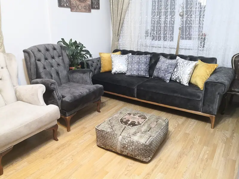 グレー & ブラウン キリム風ウール プーフ、ハンドメイド トルコ製プーフ