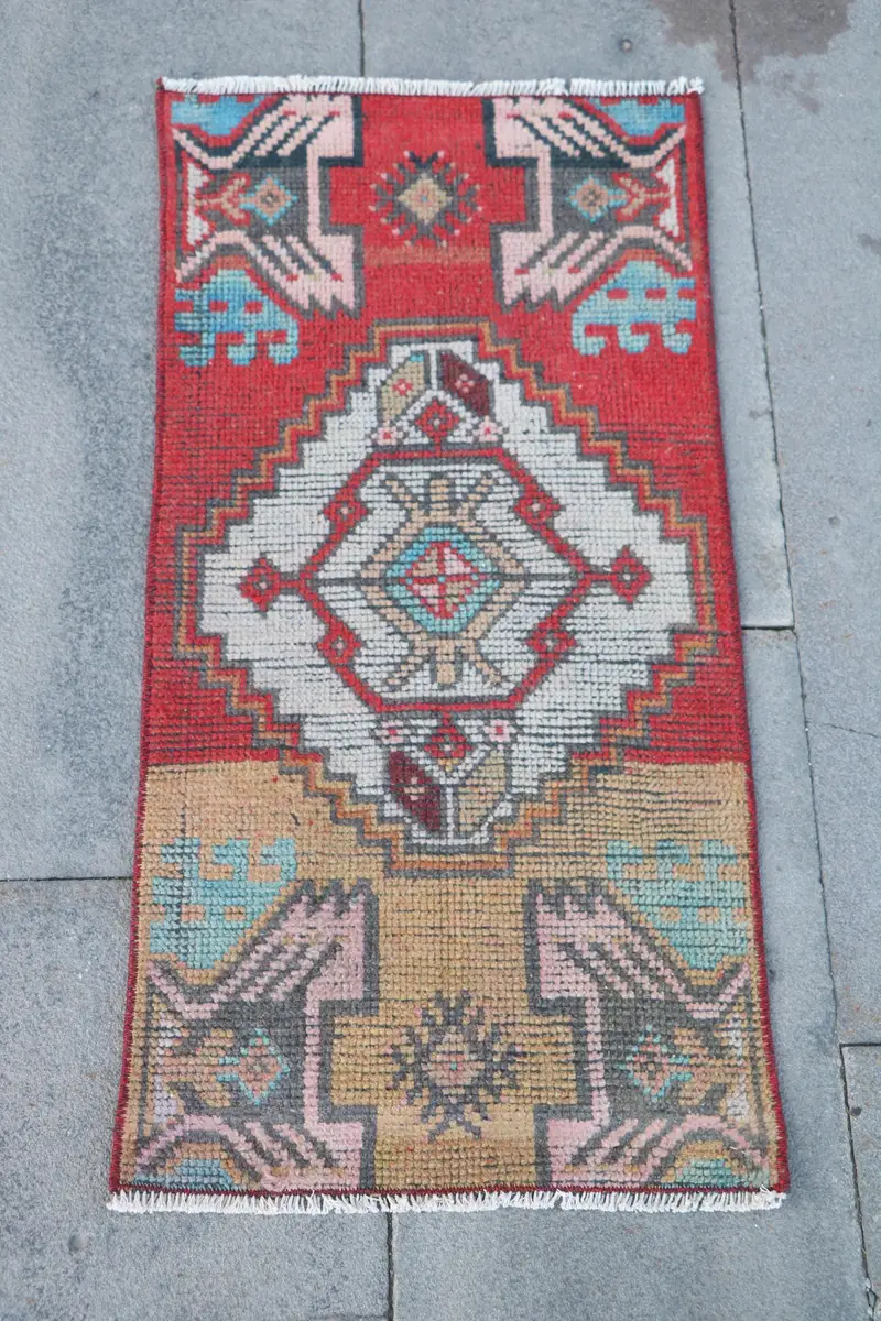 レッド、ピンク パッチワーク ラグ 1.4x2.7 フィート、ユニークなデザイン