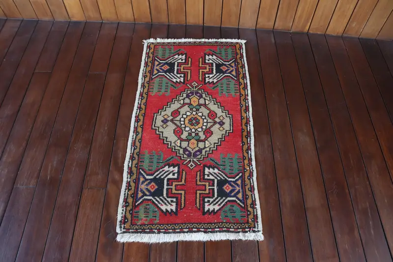 Vintage Halı, 1.6x3.2 ft Türk Halısı, Kırmızı Yeşil Yün Halı - 1