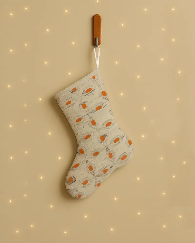Media navideña beige festiva, media estampada con adornos únicos