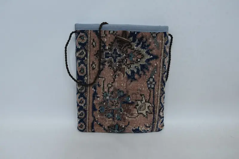 ヴィンテージモチーフのミニマリストウールショルダーバッグ、キリムバッグ
