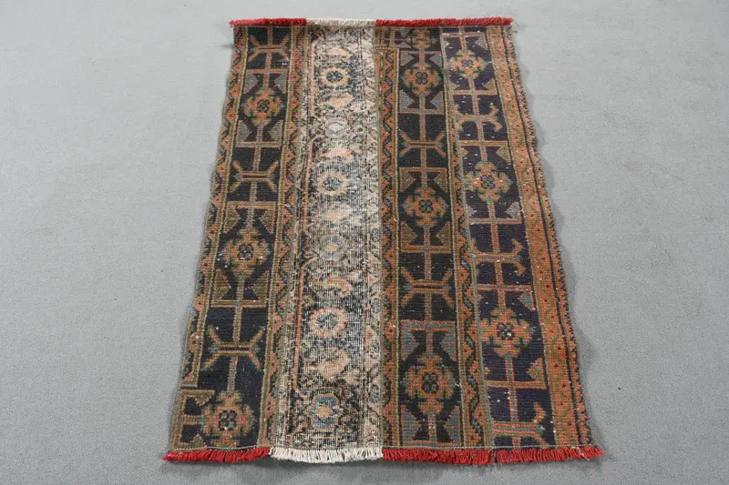 Alfombra oriental azul de 2,7x4 pies, detalles vibrantes en azul y naranja