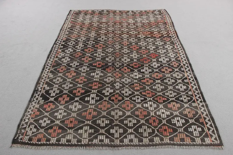 Elegant Beige Rug, 4.9x7.2 ft with Orange Border