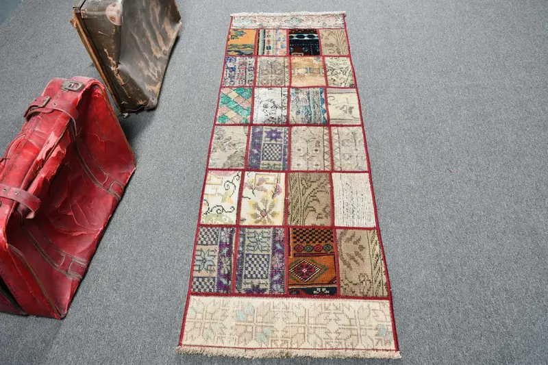 2x5.9 ft Vintage Halı, Türk Yolluk Halısı, Kırmızı Beyaz Ombré Halı - 1