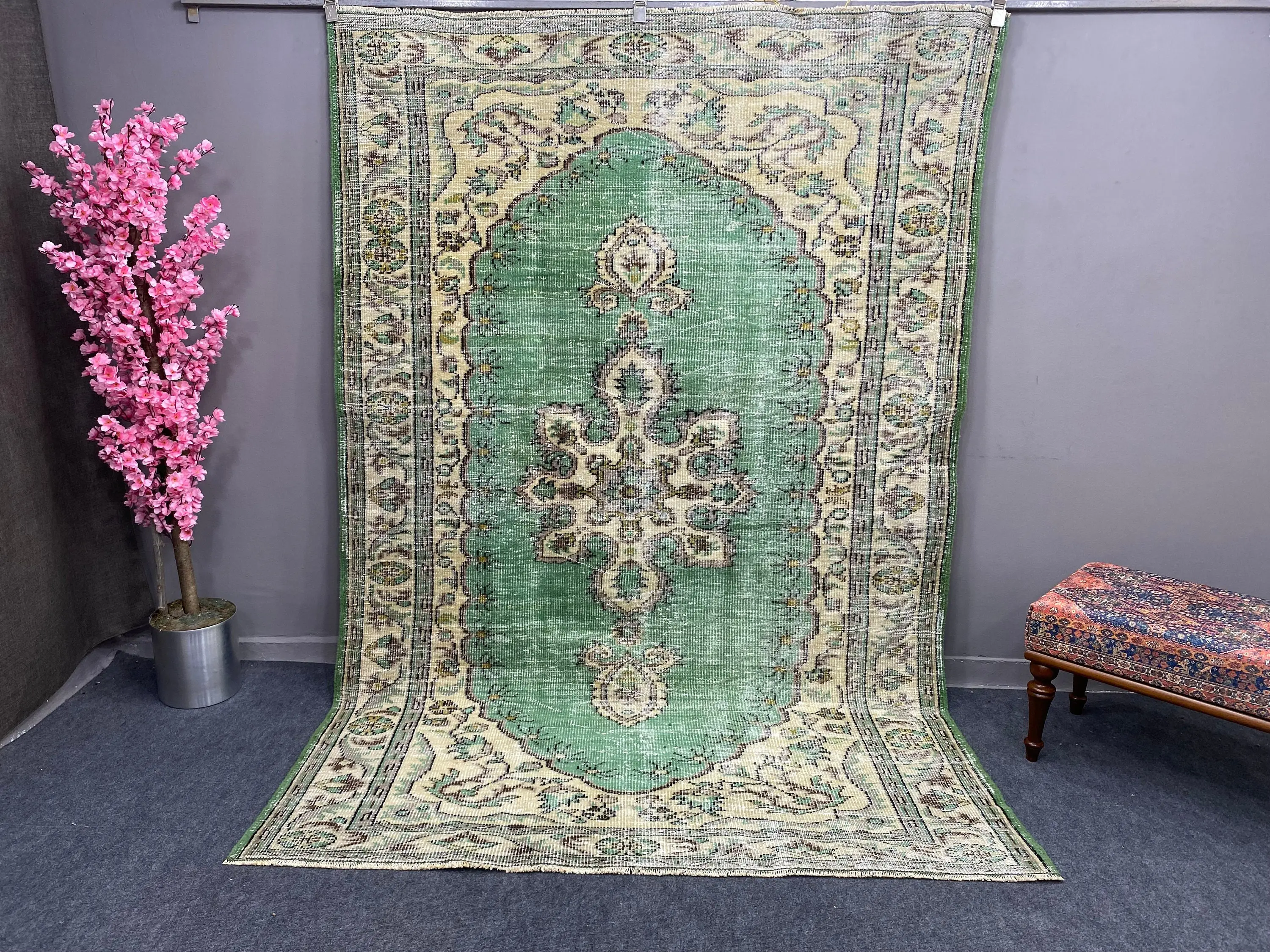 Türk Büyük Halı 6.1x8.9 ft (187x272 cm), Yeşil Bordürlü Vintage Halı - 1