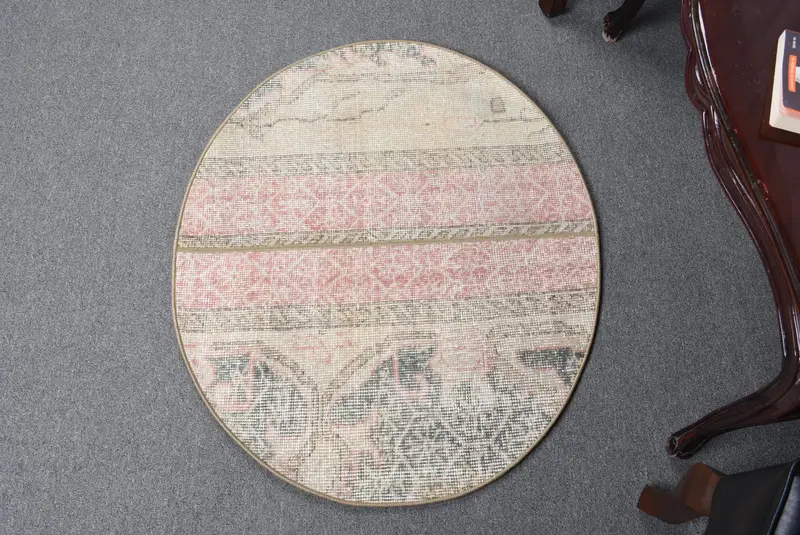 Pink Persian Rug, 2.5x2.9 ft Elegant Beige Accent