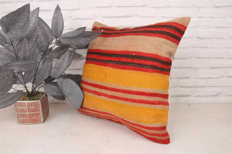Boho Pillow, Crochet Pattern Pillow Cover, 20x20 Red Cushion Cover, Handmade Pillow, Gift Pillow, Kilim Pillow, Cushion Case - 4