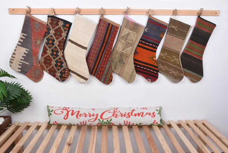 Şenlikli 8 inç Noel Süs Çorabı, Benzersiz Tatil Dekoru