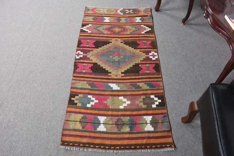 2.3x4.9 ft Halı, Türk Vintage Halı, Kahverengi Hayvan Baskı Yün Halı - 1