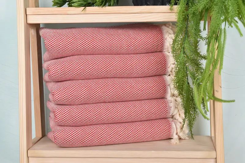 Best Friend Gift Red Polka Dot Cotton Towel, 40x71 Inches