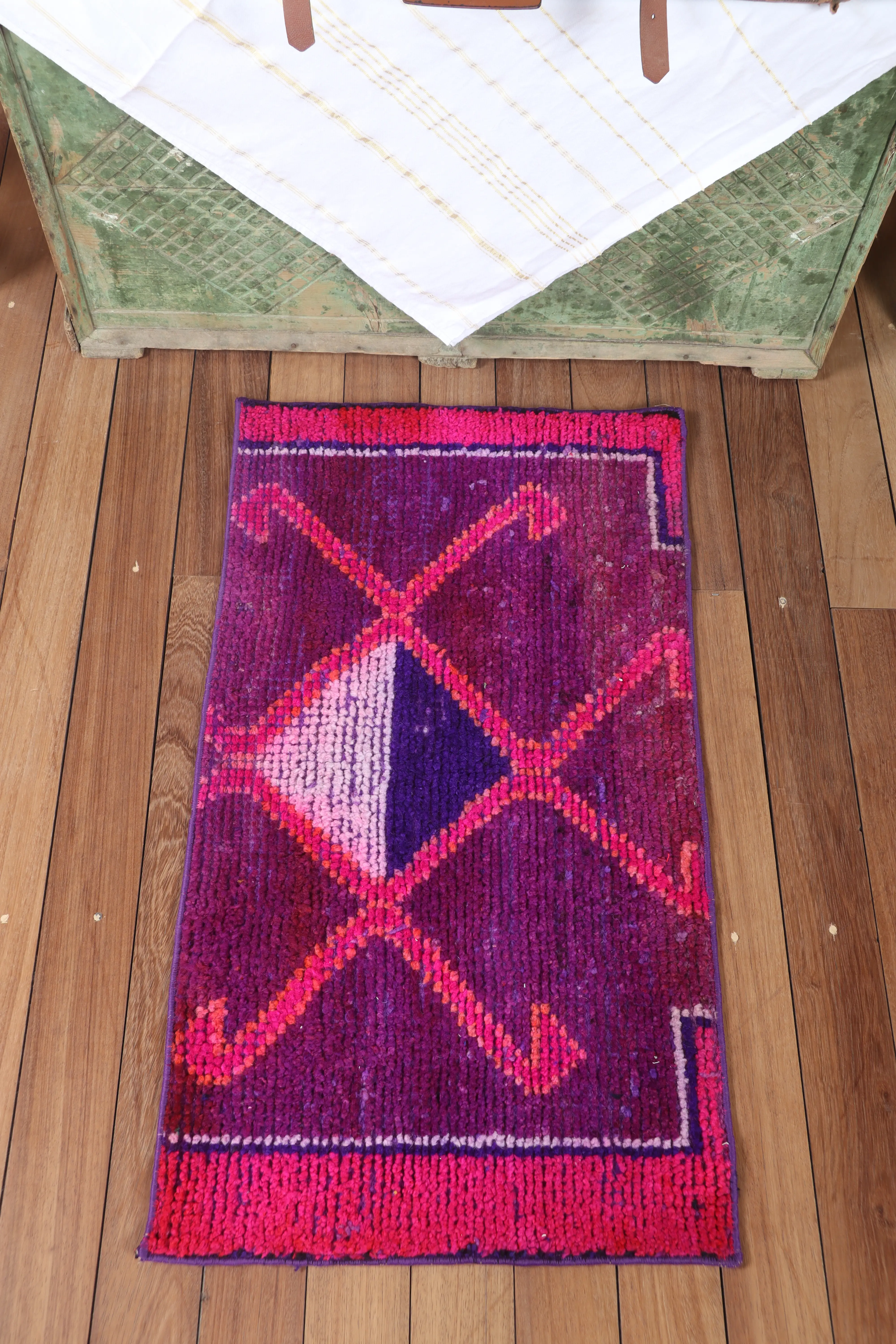 Turkish Vintage Small Rug 1.7x3.1 ft, Purple Pink Geometric Rug - 1