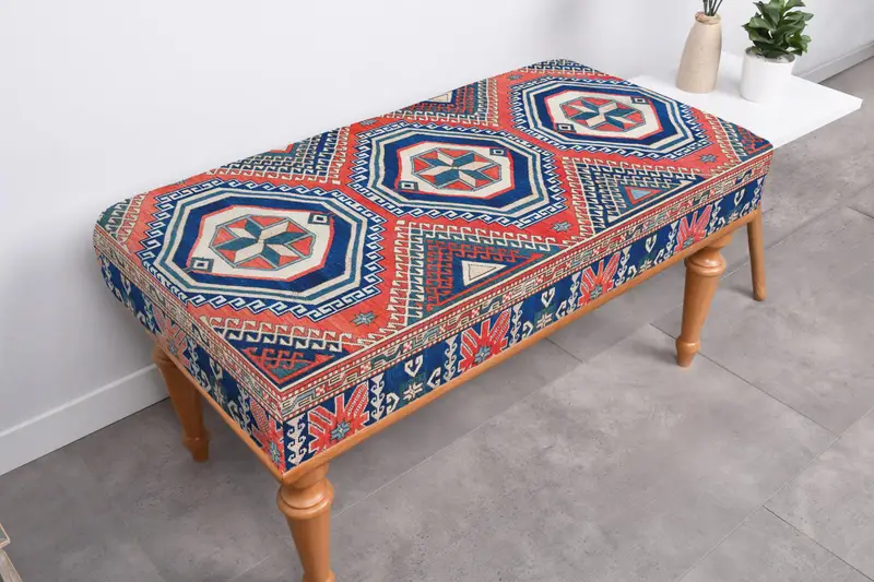 スカンジナビアンレッドオットマン、モジュール式ウールブレンドオットマン