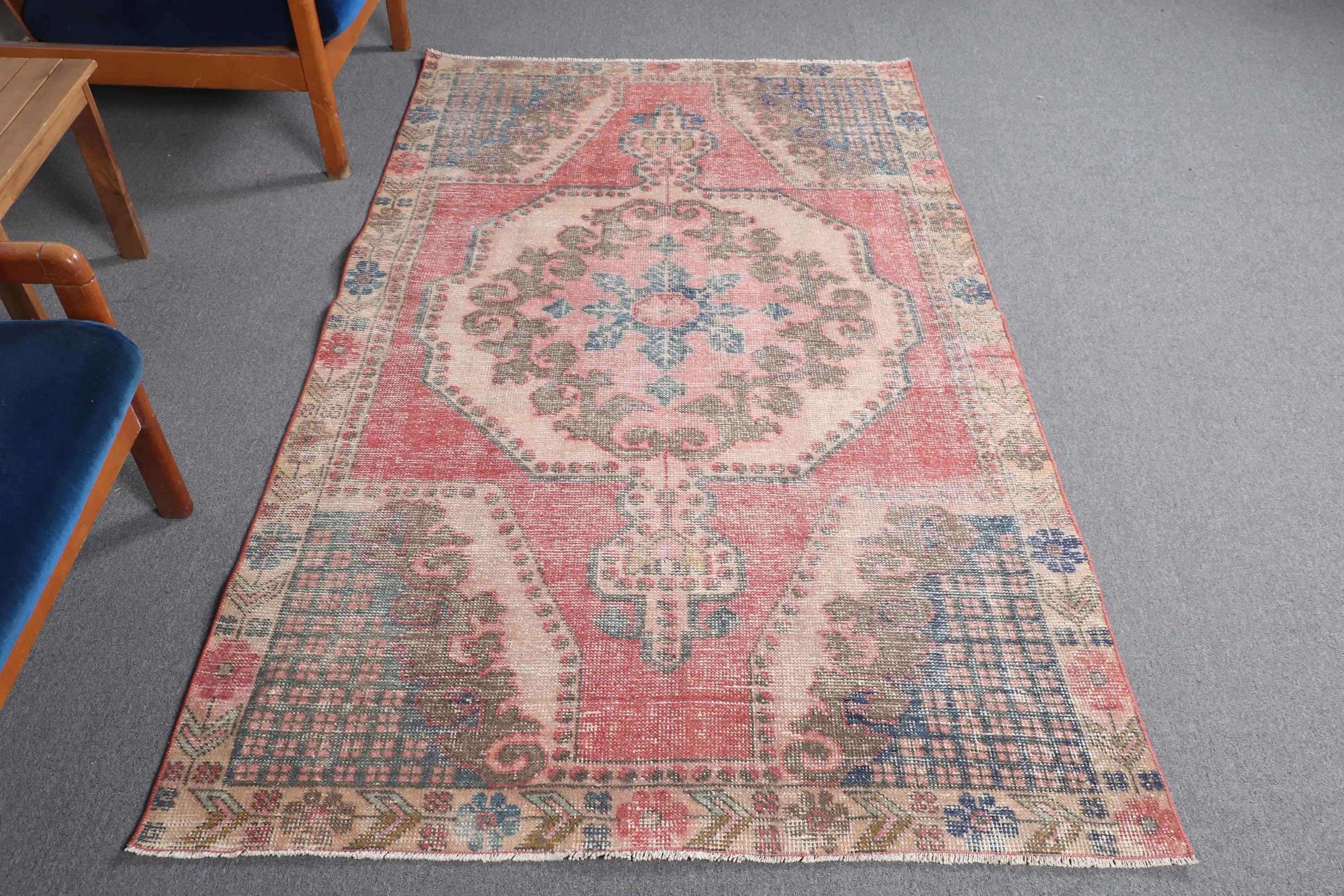 Vintage 4.2x7 ft Rug, Turkish Rug, Red Polka dot Rug Wool - 1