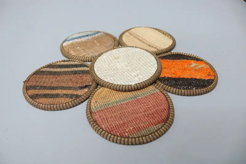 Posavasos redondo bohemio, posavasos étnico blanco y naranja