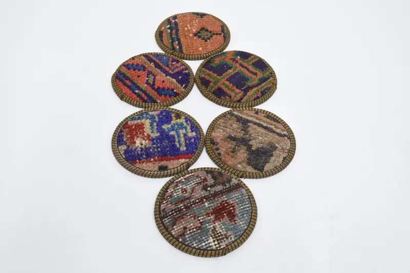 Blaue und rote Kelim-Untersetzer, Ethno-Dekor-Untersetzer