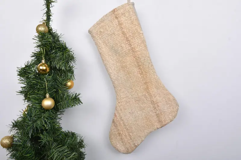 お祝いのクリスマスオーナメントパターン、幅7インチのクリスマスストッキング