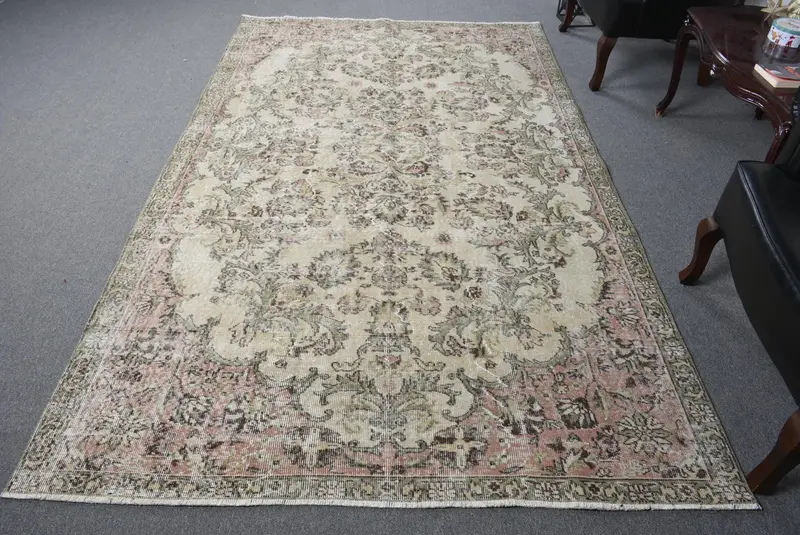 Alfombra hecha a mano en color beige y verde, 1,8 x 2,8 m con lunares