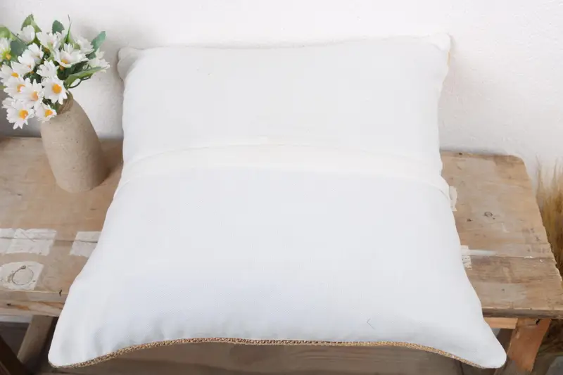 Interior Designer Pillow, Aesthetic Cushion Cover, 18x18 White Cushion Case, Ethnical Kilim Rug Pillow, Pet Cushion, Cushion Cover, Vintage Pillow - 7