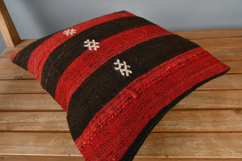 Vintage Kilim Pillow, Pillow Sham, Turkish Pillow, Anatolian Pillow Sham, Handmade Kilim Cushion, 16x16 Red Pillow Sham, Boho Throw Cushion - 2