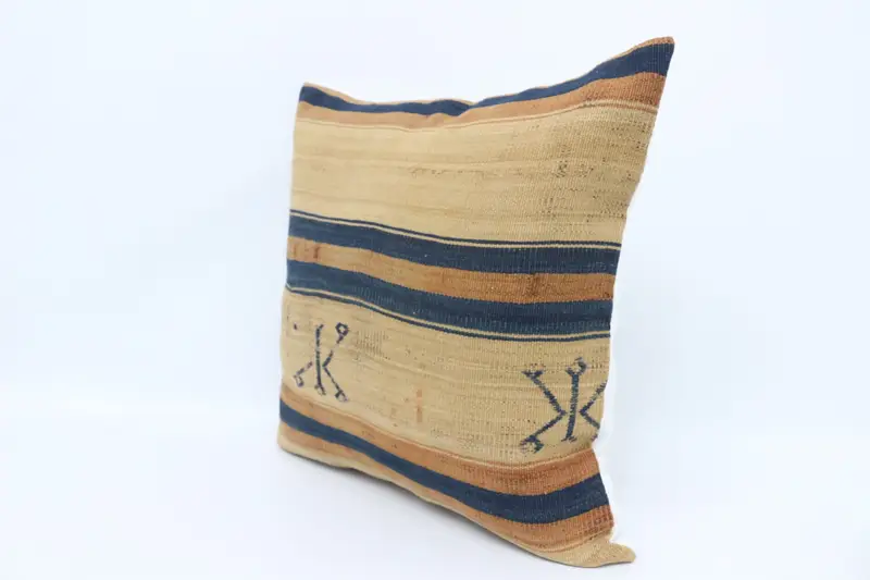 Kilim Pillow, 28x28 Beige Cushion Cover, Pillow Case, Vintage Kilim Throw Pillow, Handmade Kilim Cushion, Neutral Cushion - 4