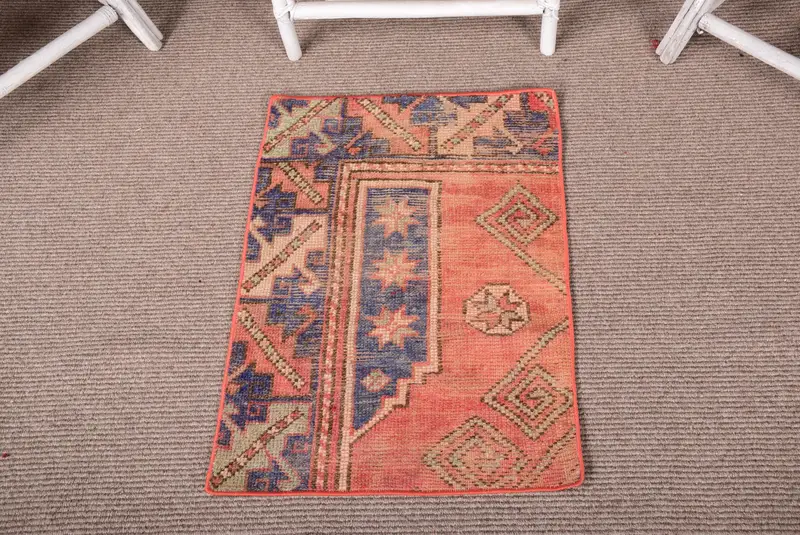 Türkischer Vintage Teppich, 1,7x2,4 ft kleiner Teppich, roter Oushak Orientteppich - 1