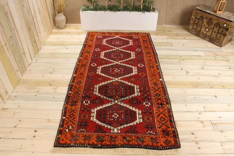 Handgefertigter Teppich aus dem Südwesten, 0,4 x 8,7 Fuß, Rot und Orange