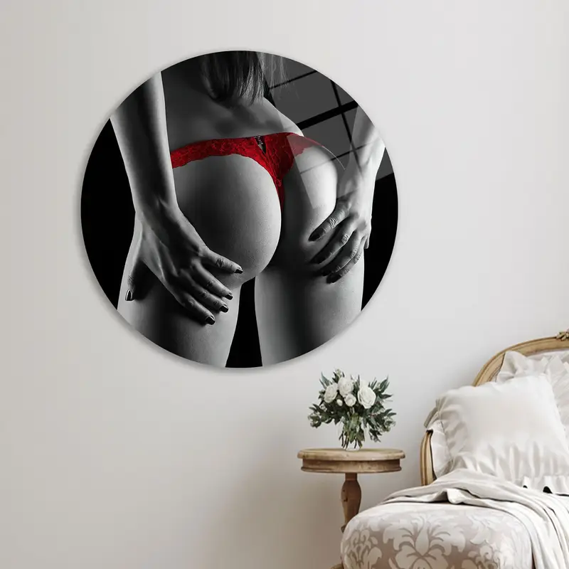 Elegant Printed Glass: Sensual Woman Design for Modern Elegance