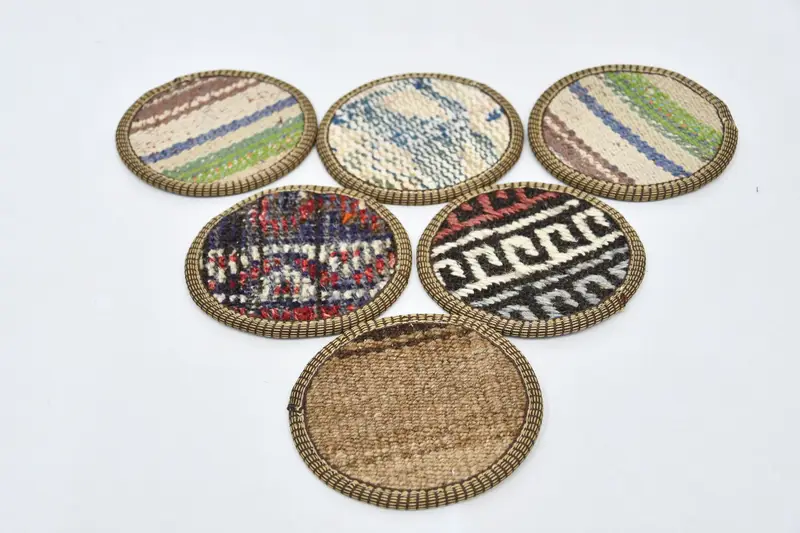 Posavasos elegantes en color marrón y verde, manteles antideslizantes de primera calidad