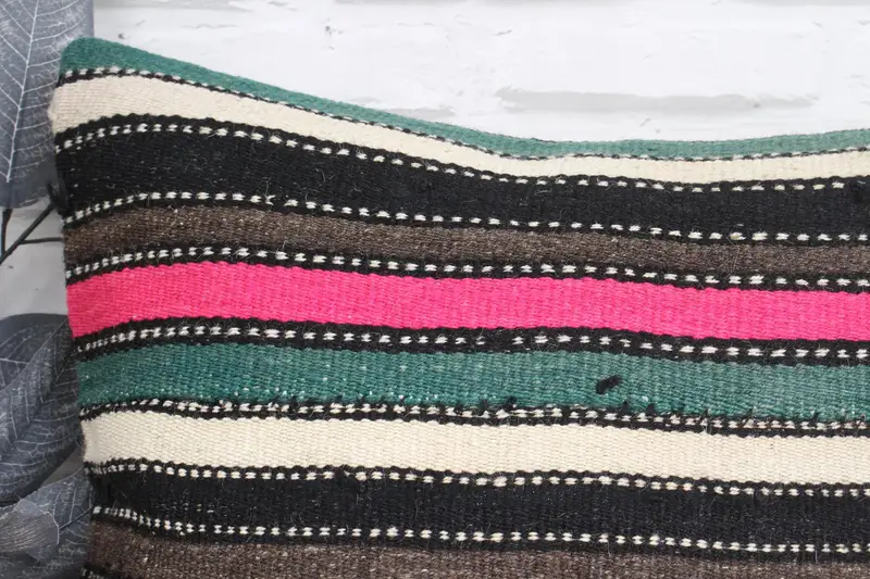 Gift Pillow, 18x18 Pink Cushion, Kilim Cushion Sham, Bohemian Cushion Pillow Sham, Cushion Cover, Interior Designer Pillow, Square Throw Pillow - 2