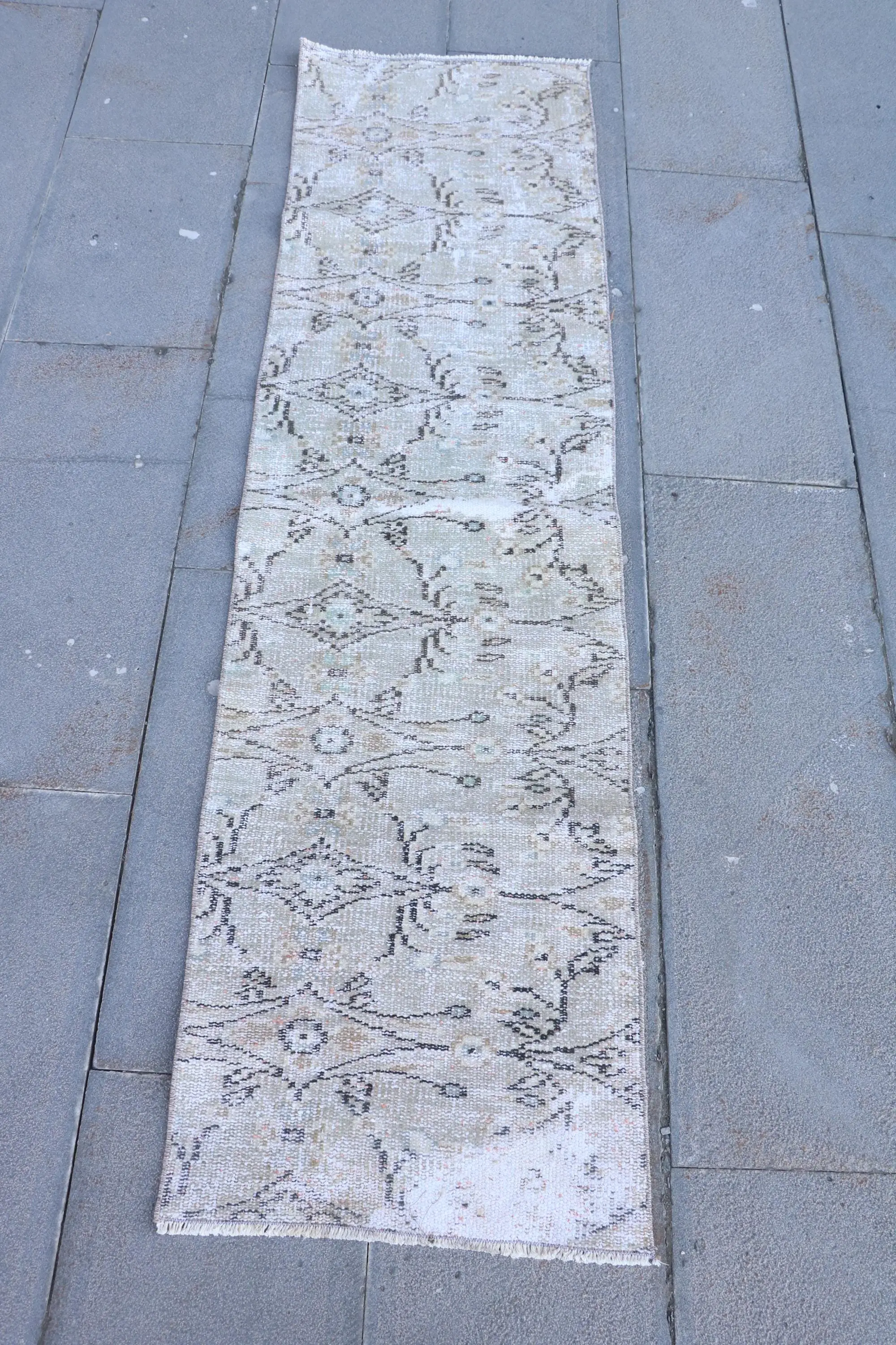 1.6x6 ft Vintage Runner Rug, White Black Turkish Abstract Wool Rug - 1