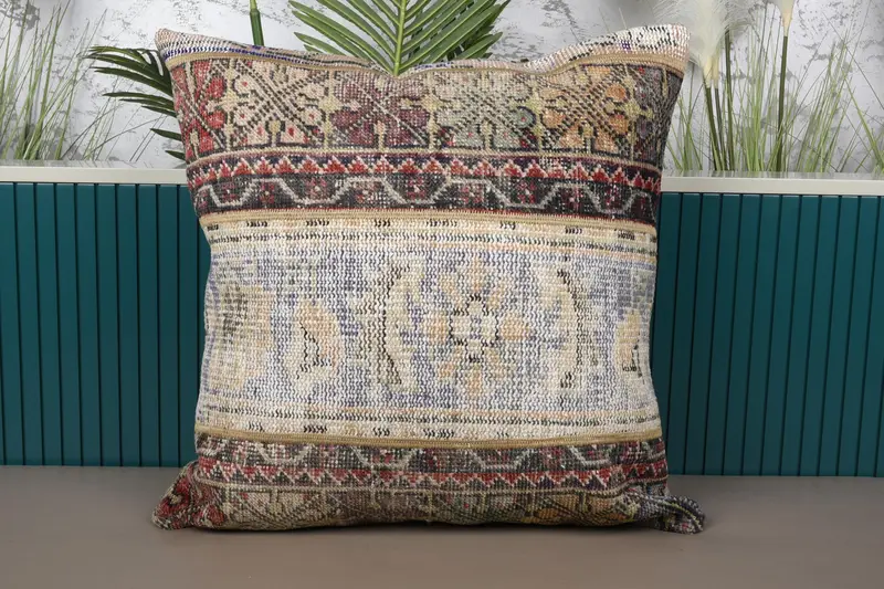 Blaues und rotes Patchwork-Wurfkissen, 24x24 besticktes Kissen