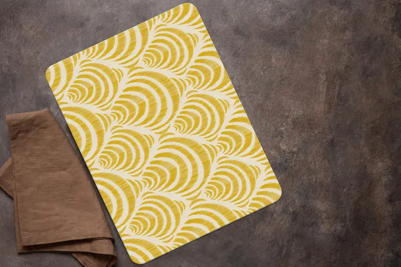 モダンなパターンと滑り止めの足が付いた抽象的なガラスまな板