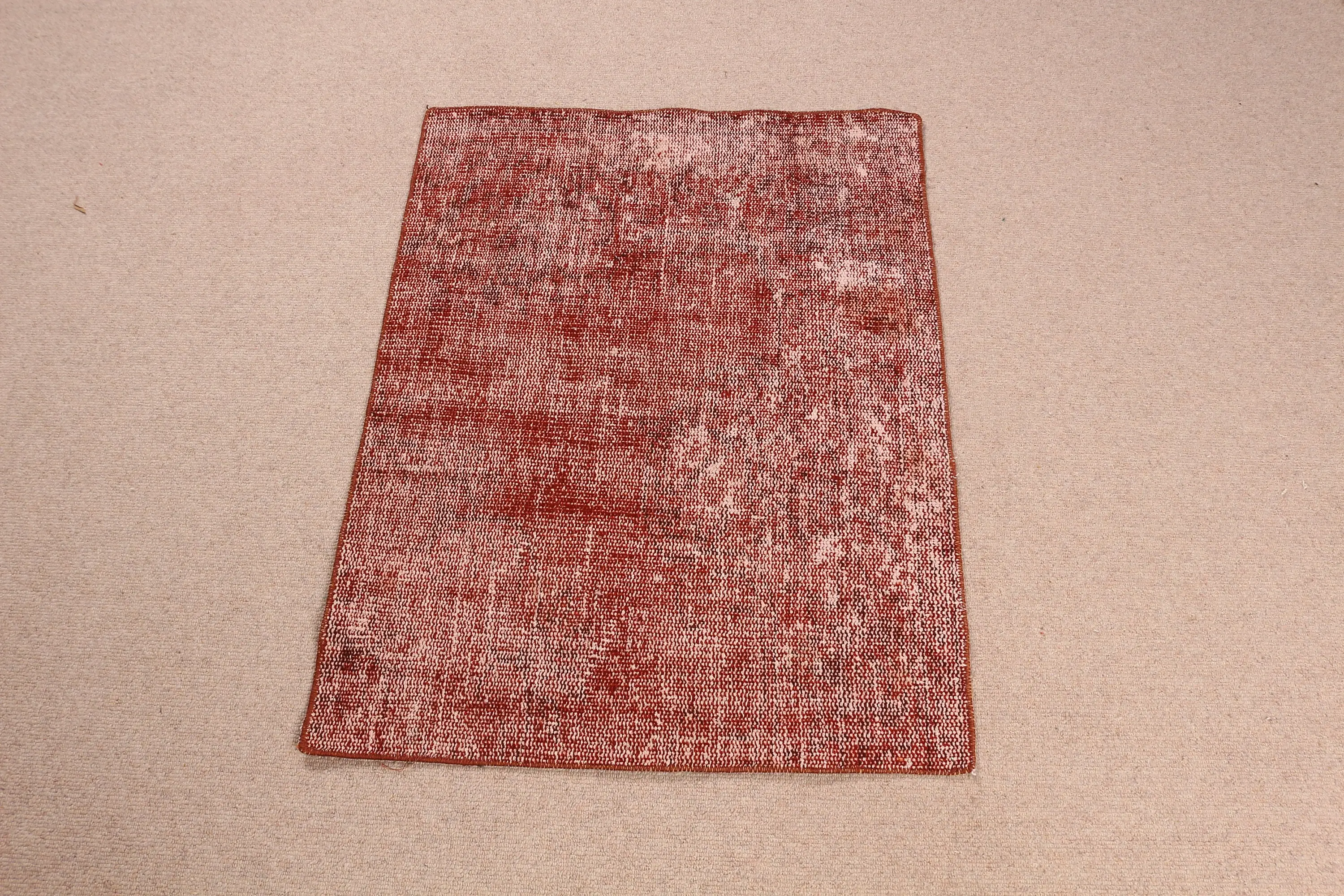 Vintage Turkish Small Rug 2.3x3 ft, Red Wool Rug - 1