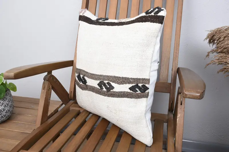 18x18 Beige Pillow Case, Vintage Kilim Throw Pillow, Vintage Pillow, Interior Designer Pillow, Meditation Cushion Case, Cushion Cover - 3
