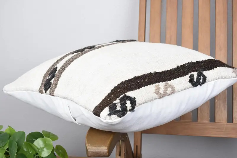 18x18 Beige Pillow Case, Vintage Kilim Throw Pillow, Vintage Pillow, Interior Designer Pillow, Meditation Cushion Case, Cushion Cover - 6