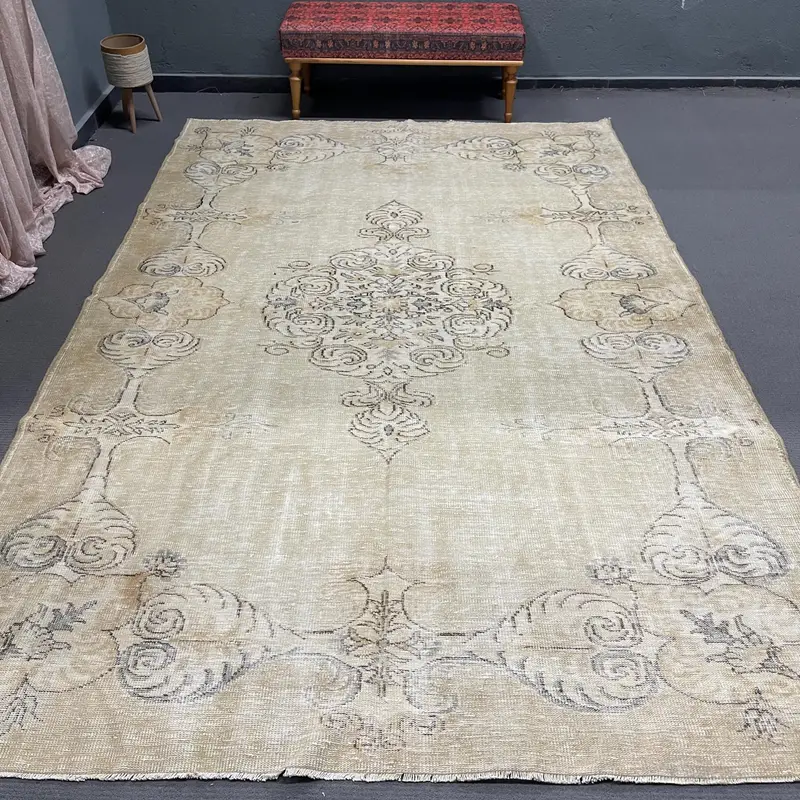 Bej ve Turuncu Hayvan Baskılı Halı, 7,6x11,3 ft