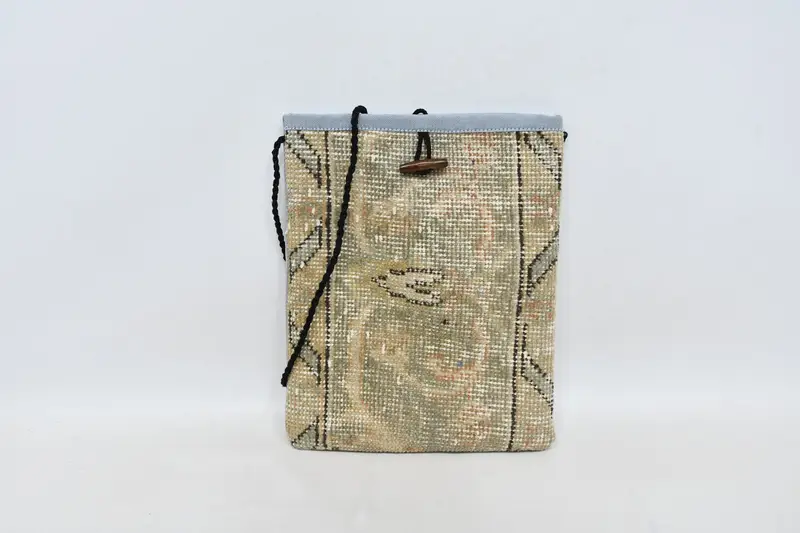 調節可能なストラップ ウール クロスボディ バッグ、ヴィンテージ モチーフ キリム バッグ