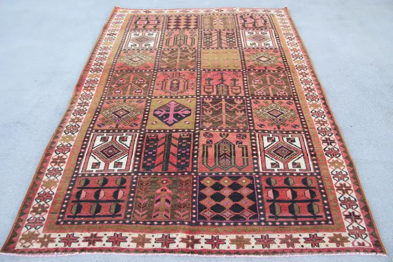 Red Floral Rug, 5.4x7.7 ft Elegant Green Accents