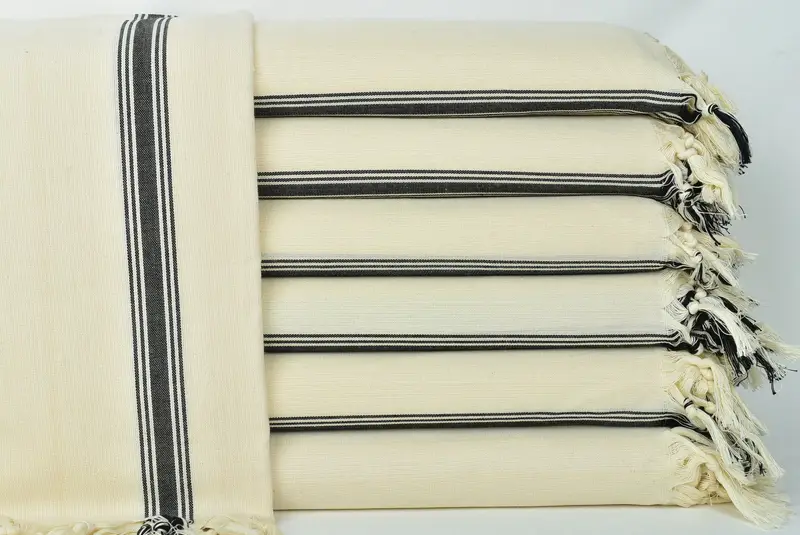 Large Turkish Towel, Travel Towel, Beach towel, Sand-Resistant Peshtemal, Custom Beach Towel, Wedding Gift For Bride, 68x36 Cotton Striped Towel - 2