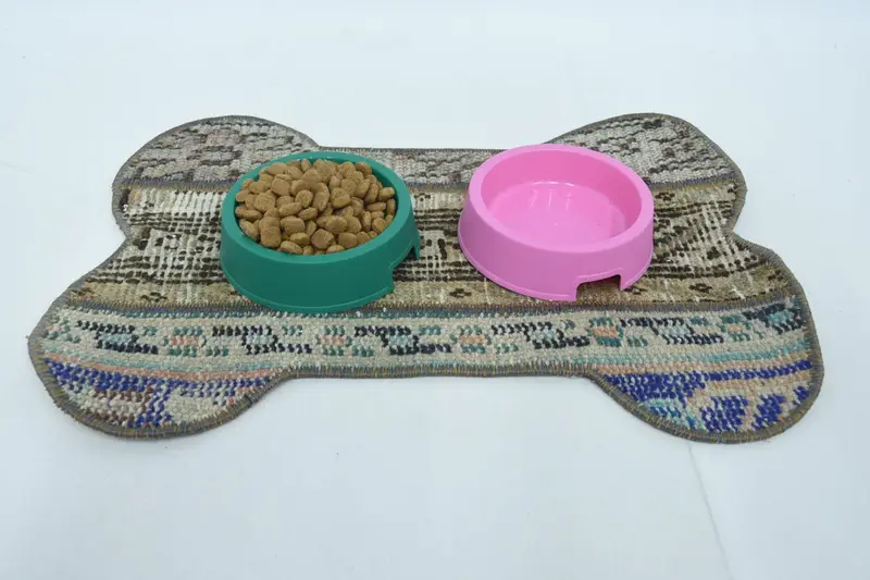 Bohemian Beige & Bronze Round Wool Placemat, Traditional Pattern Placemat