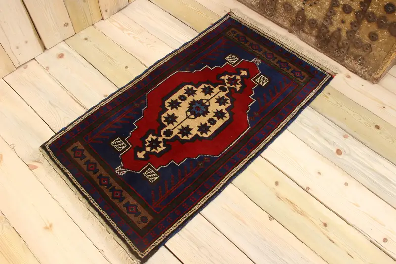 Vintage 1.8x3.2 ft Küçük Halı, Türk Halısı, Oushak Kırmızı Hayvan Baskı Halı - 1