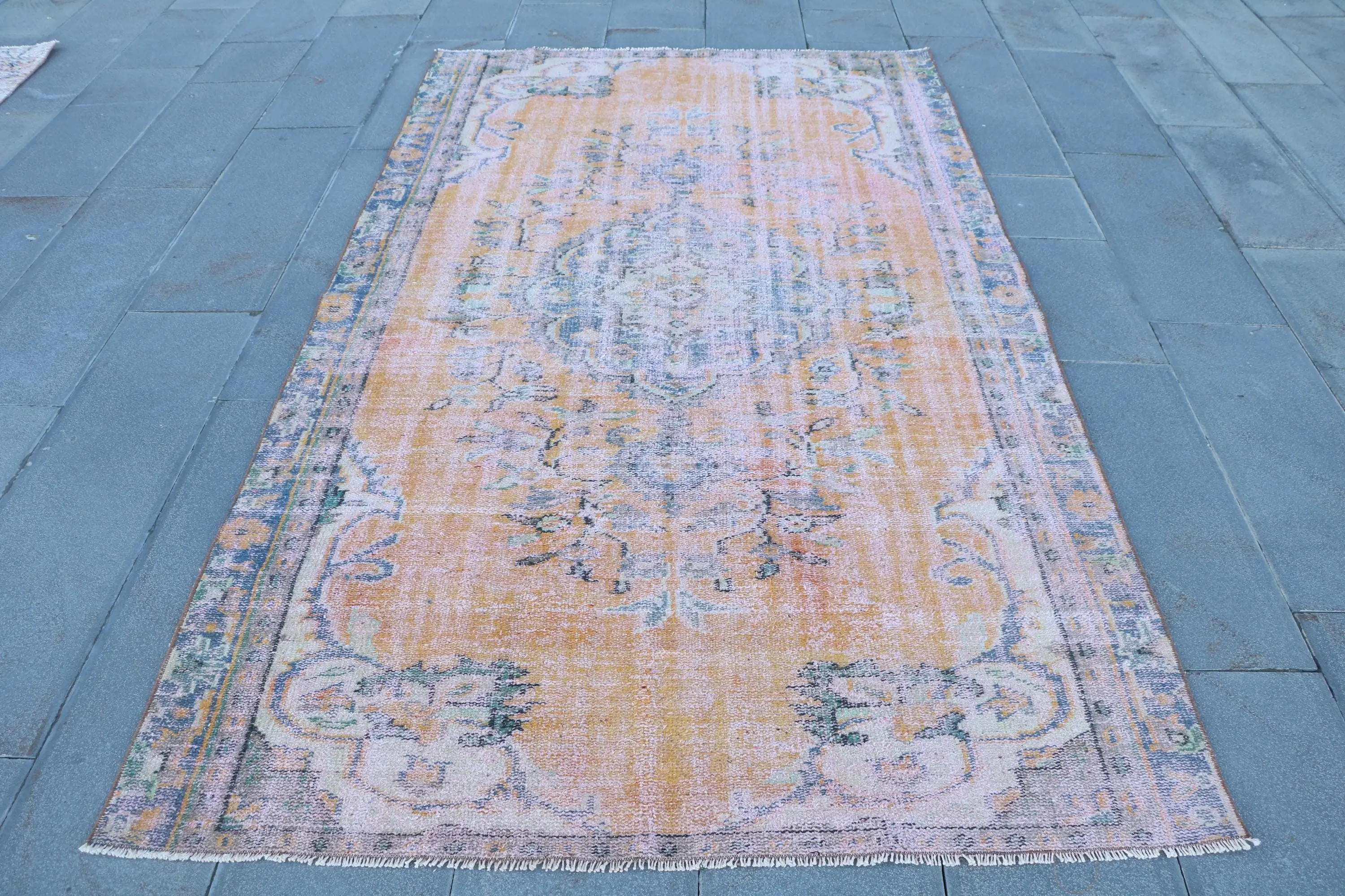 Turkish Area Rug 4.8x8.3 ft (147x252 cm), Vintage Orange Bordered Wool Rug - 1